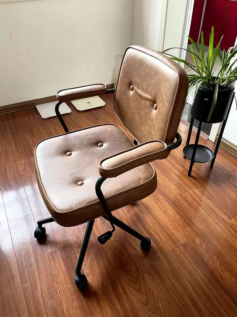 Boss retro office chair